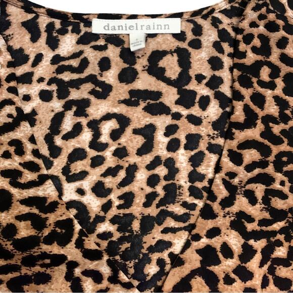 Daniel Rainn Leopard Sleeveless Blouse Small Cheetah Top Animal Print Tan Black - Picture 2 of 9